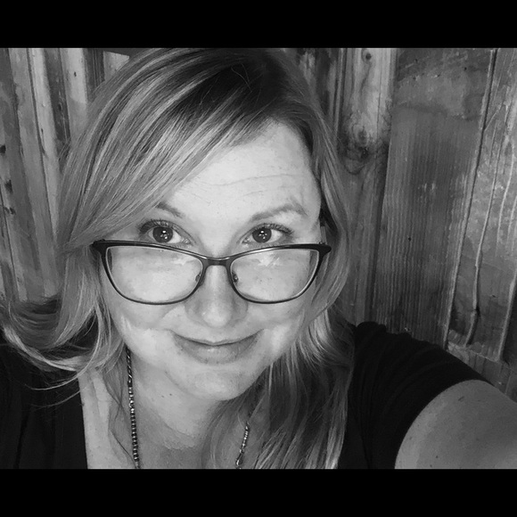 Meet your Posher! - Picture 1 of 1